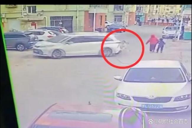 女法官疑因倒车失误致2人身亡 悲剧引发理性讨论